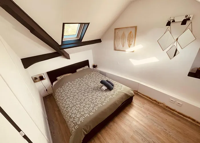 D'en - 373 Apartment *