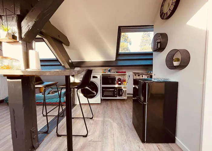 D'en - 373 Apartment